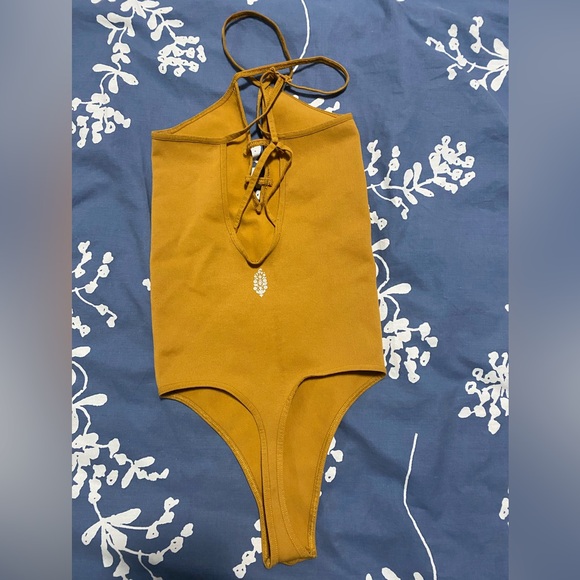 Women’s bodysuit stretchy - Picture 2 of 2